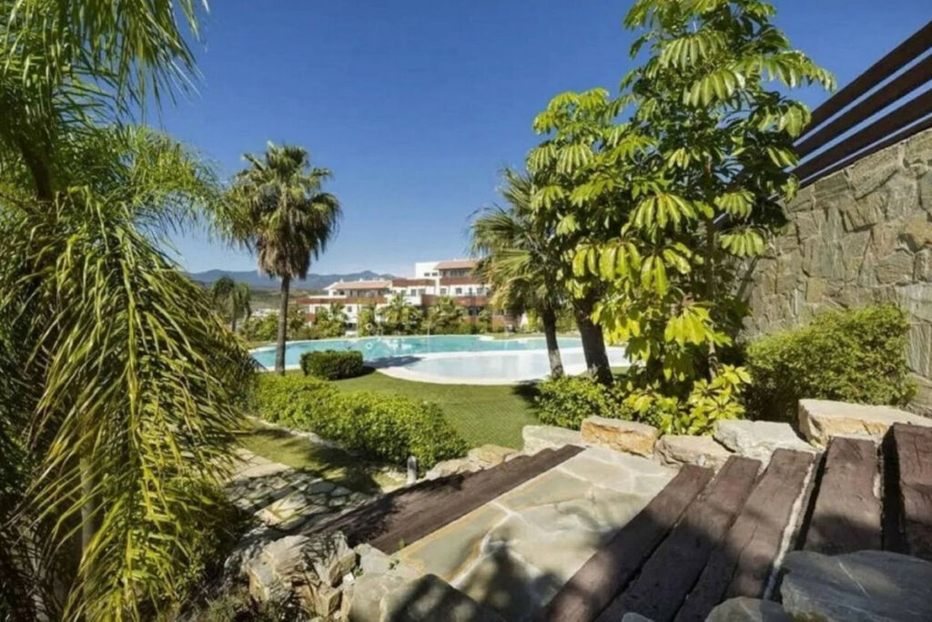 Middle Floor Apartment Los Flamingos Málaga - image 18