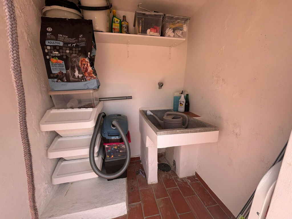 Townhouse Casares Málaga - image 18