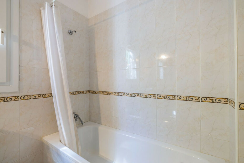 Detached Villa Arenas Málaga - image 18