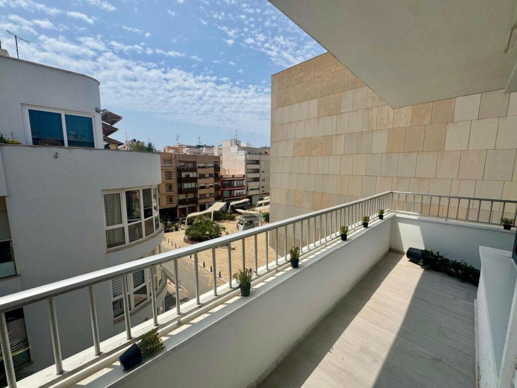 Penthouse Torrevieja Alicante - image 18