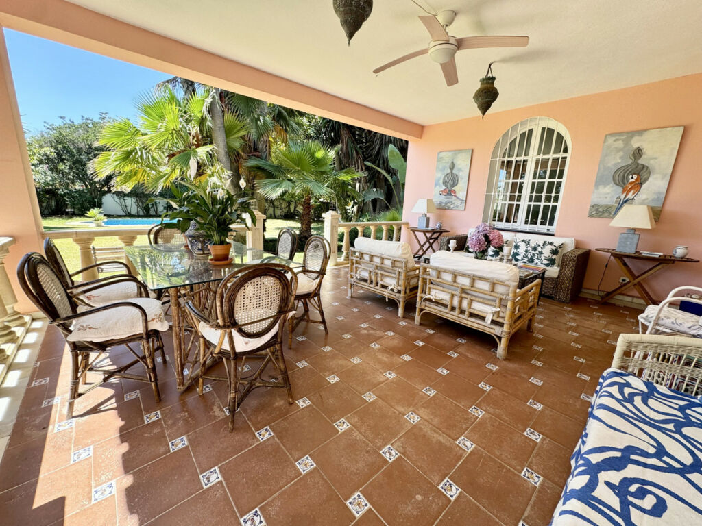 Detached Villa San Pedro de Alcántara Málaga - image 18