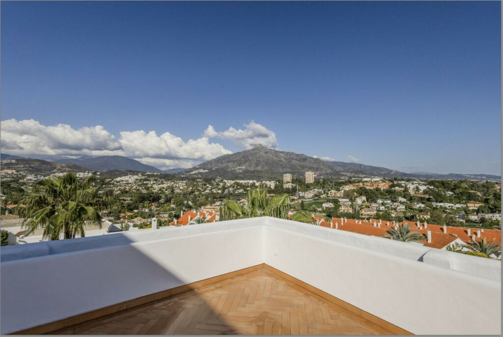 Penthouse Nueva Andalucía Málaga - image 18