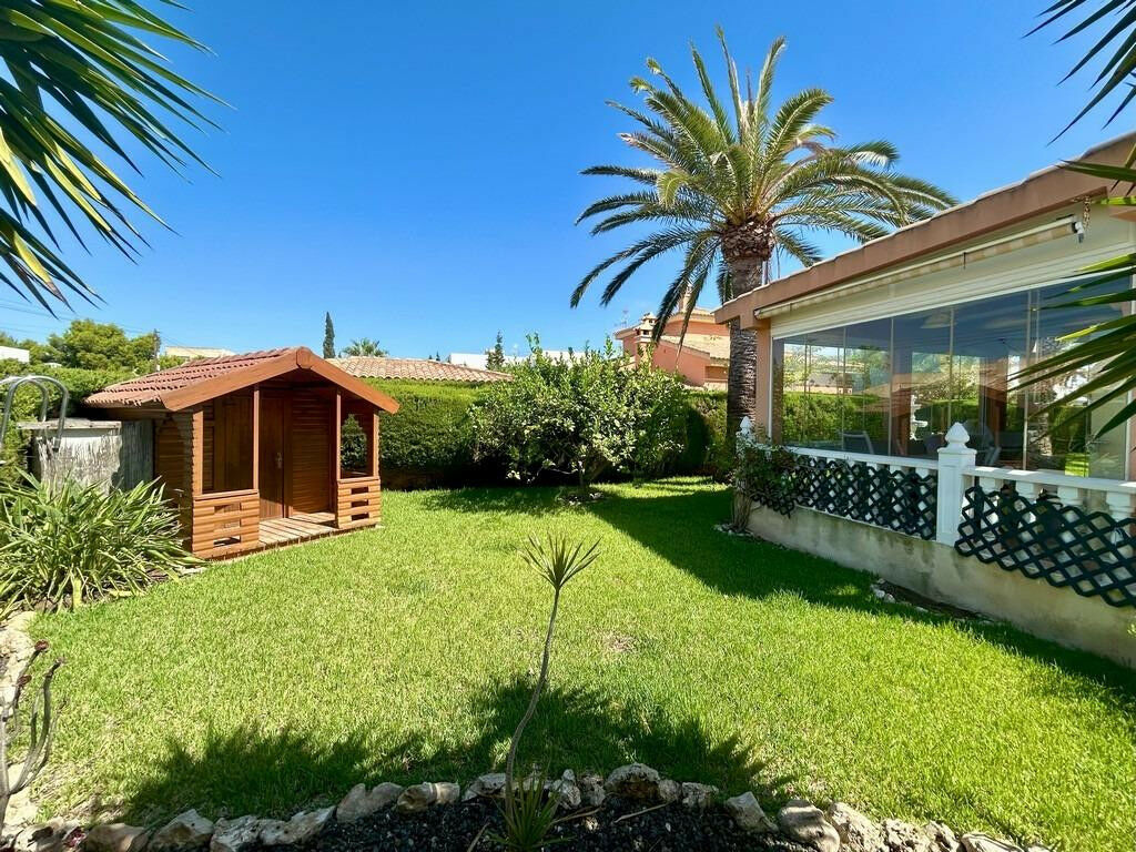 Detached Villa Cabo Roig Alicante - image 18