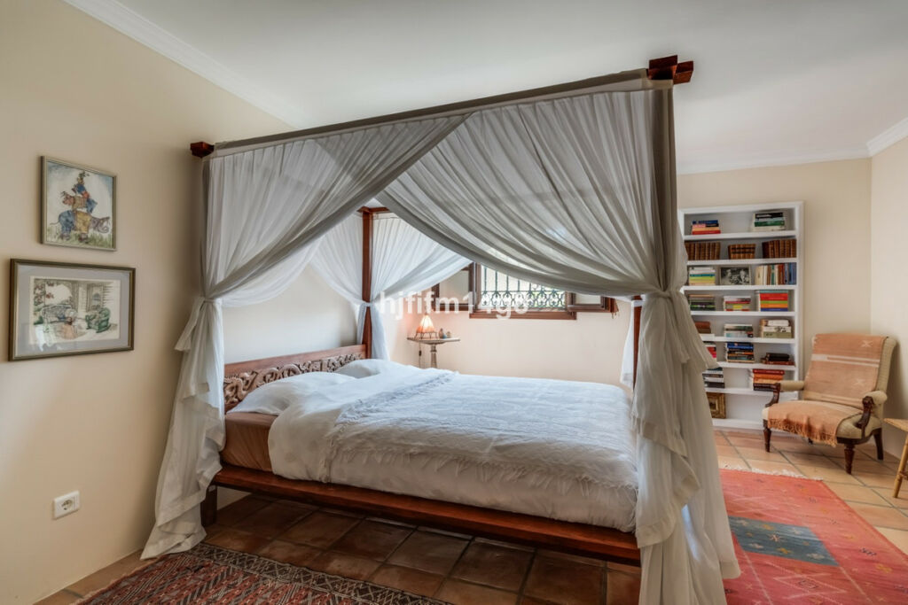 Townhouse La Heredia Málaga - image 18