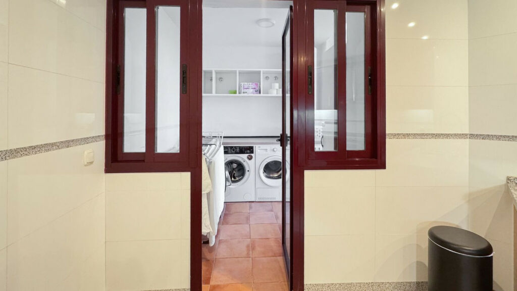Middle Floor Apartment Estepona Málaga - image 18