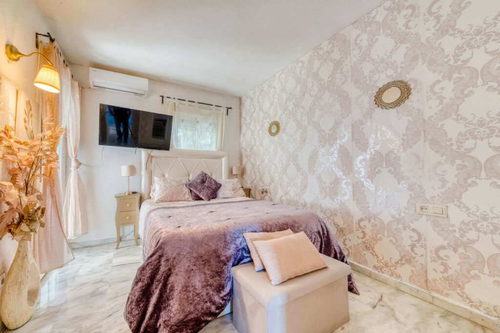 Townhouse Bel Air Málaga - image 18