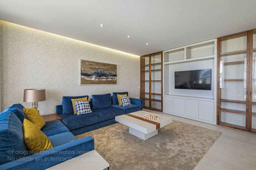 Middle Floor Apartment Estepona Málaga - image 18