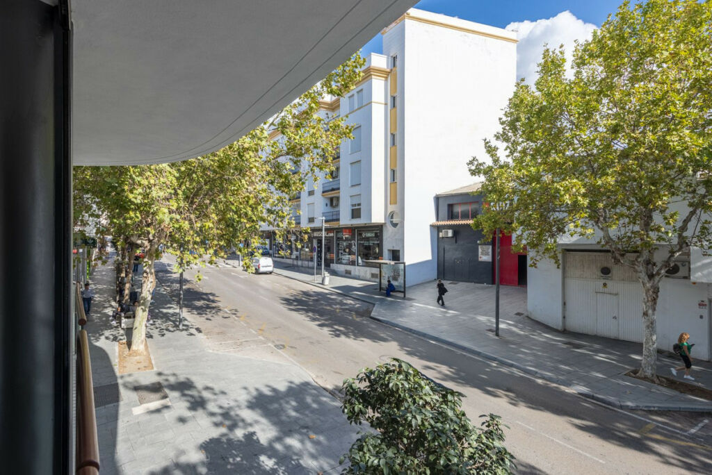 Middle Floor Apartment Estepona Málaga - image 18