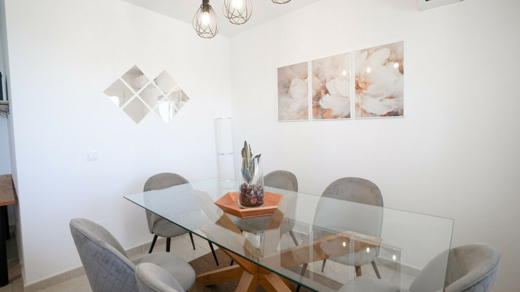 Middle Floor Apartment Nueva Andalucía Málaga - image 18
