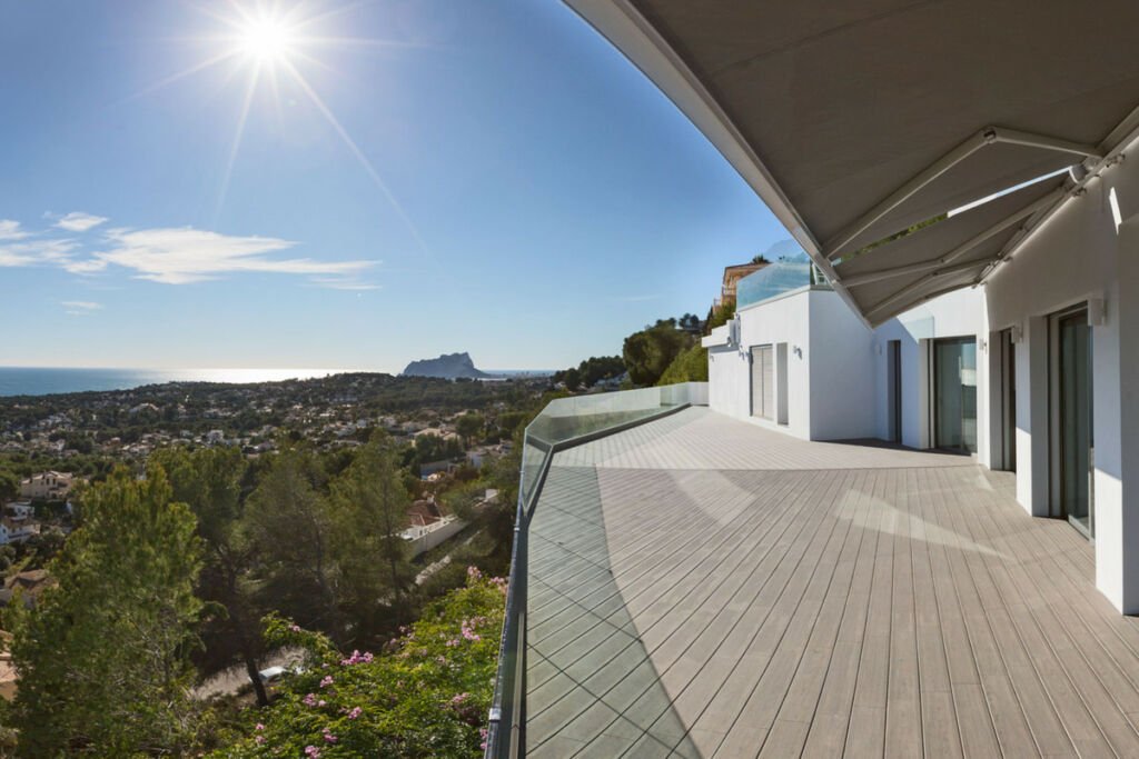 Detached Villa Moraira Alicante - image 18