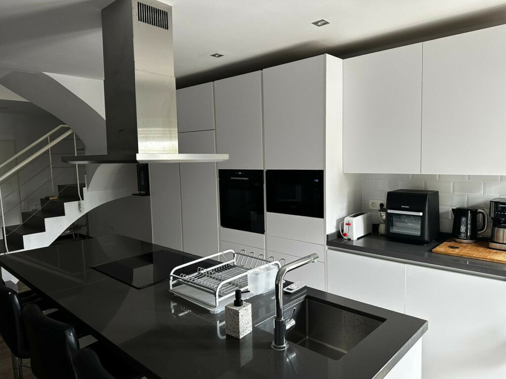 Townhouse Nueva Andalucía Málaga - image 18