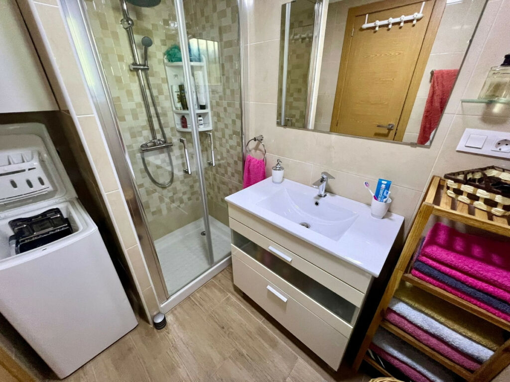 Middle Floor Apartment Benidorm Alicante - image 18
