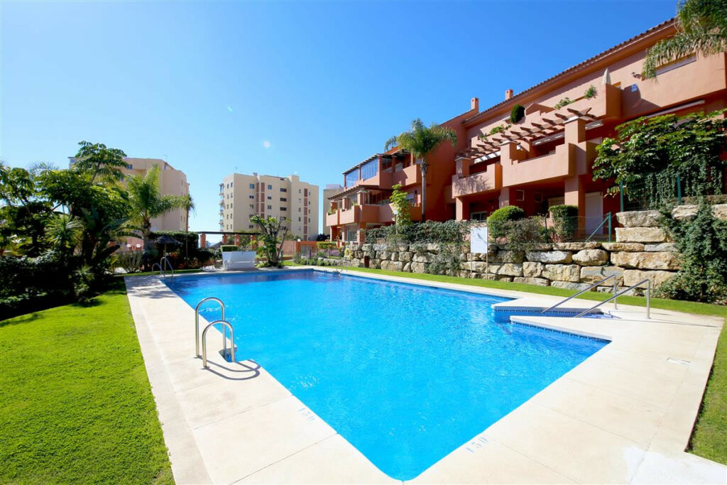 Ground Floor Apartment Estepona Málaga - image 18