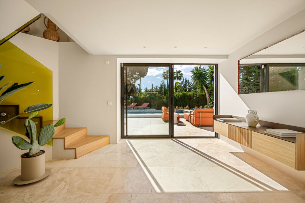 Detached Villa Nueva Andalucía Málaga - image 18