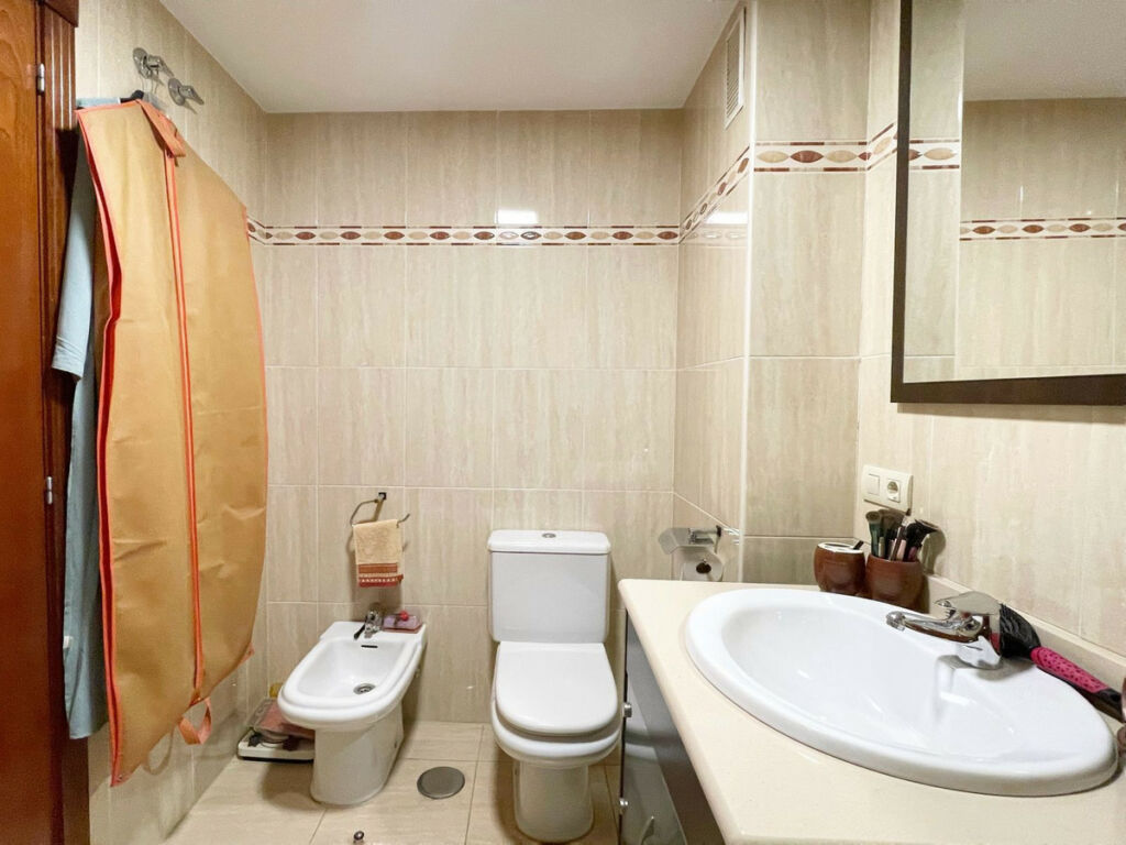 Middle Floor Apartment Fuengirola Málaga - image 18