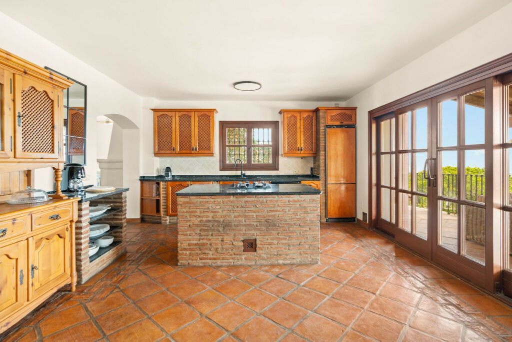 Detached Villa La Duquesa Málaga - image 18