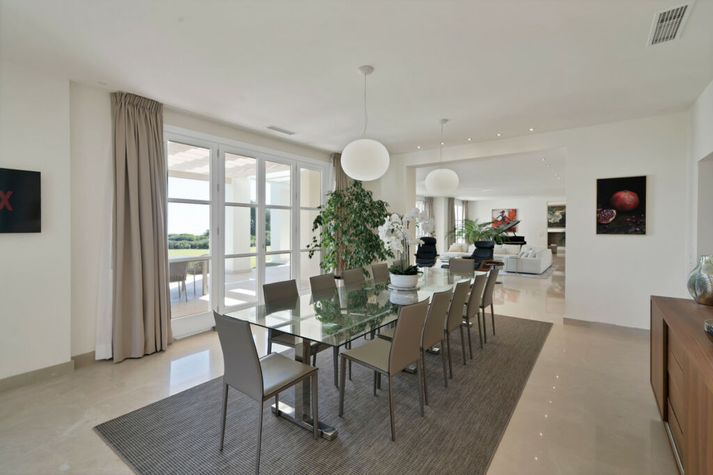 Detached Villa La Zagaleta Málaga - image 18
