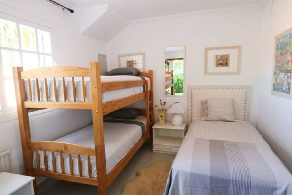 Detached Villa Nueva Andalucía Málaga - image 18