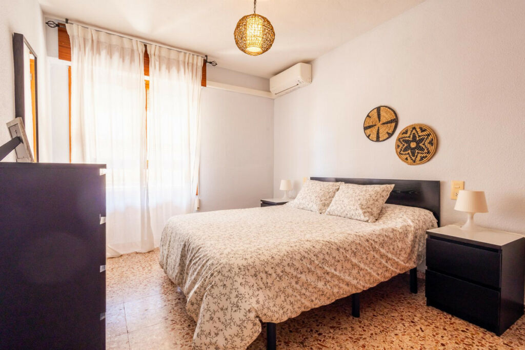 Middle Floor Apartment Torrevieja Alicante - image 18