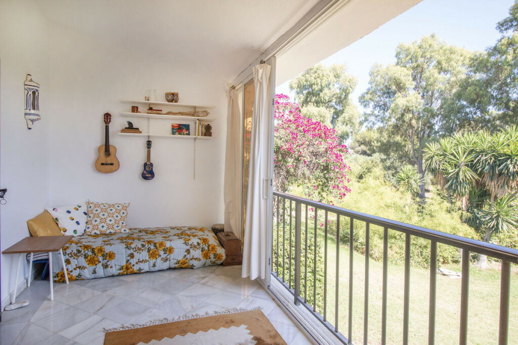 Middle Floor Apartment Estepona Málaga - image 18