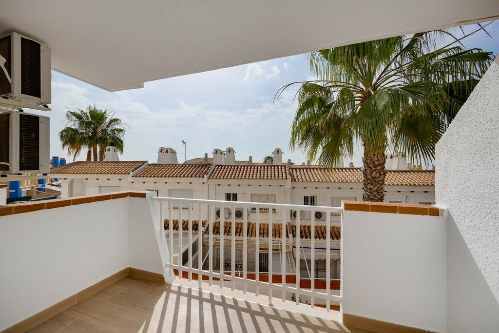 Middle Floor Apartment Campoamor Alicante - image 18