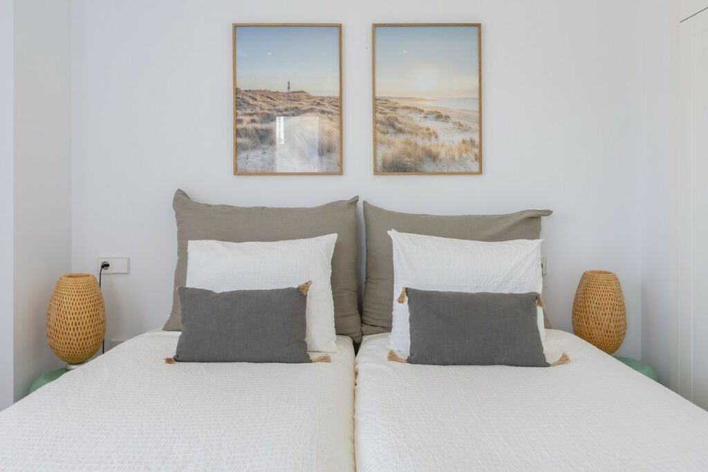 Middle Floor Apartment Estepona Málaga - image 18