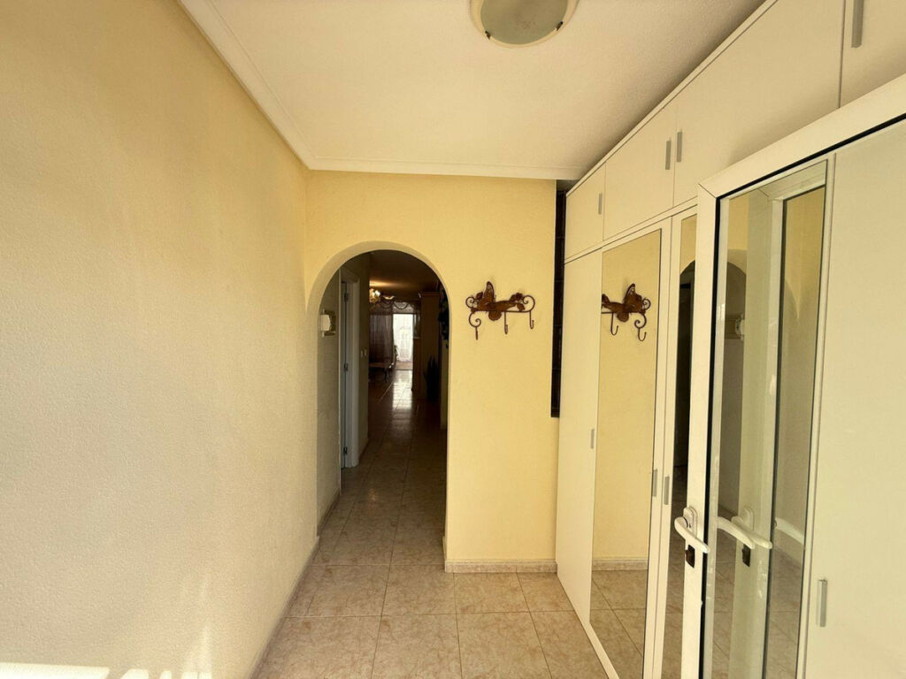 Townhouse Torrevieja Alicante - image 18