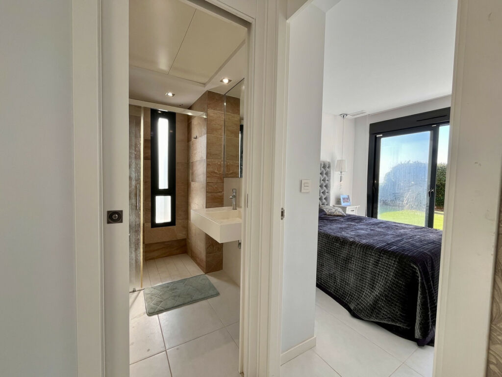 Detached Villa Los Dolses Alicante - image 18