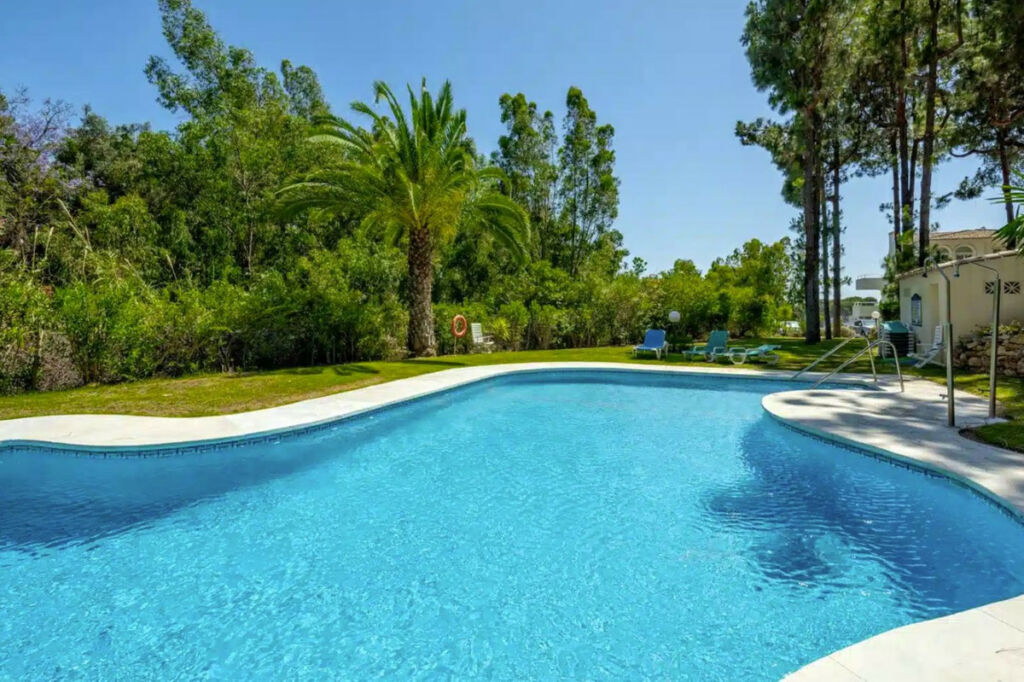 Top Floor Apartment Calahonda Málaga - image 18