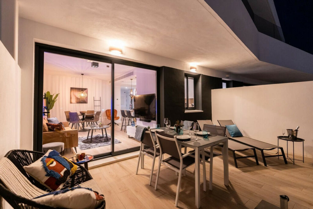 Middle Floor Apartment Estepona Málaga - image 18