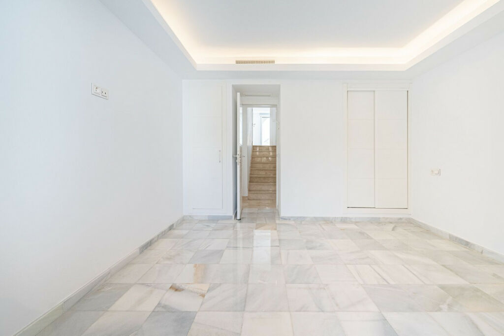 Townhouse Marbella Málaga - image 18