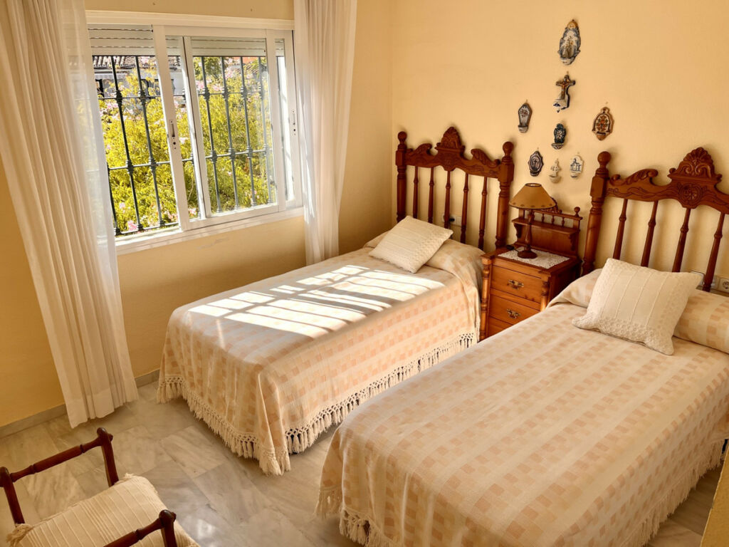 Townhouse Estepona Málaga - image 18
