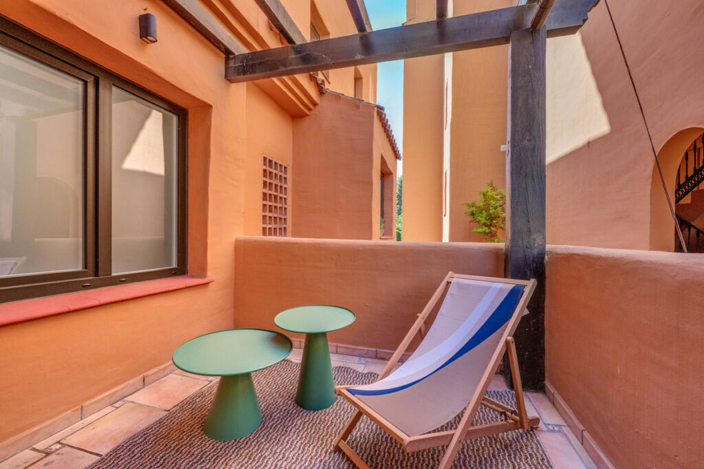 Middle Floor Apartment Estepona Málaga - image 18