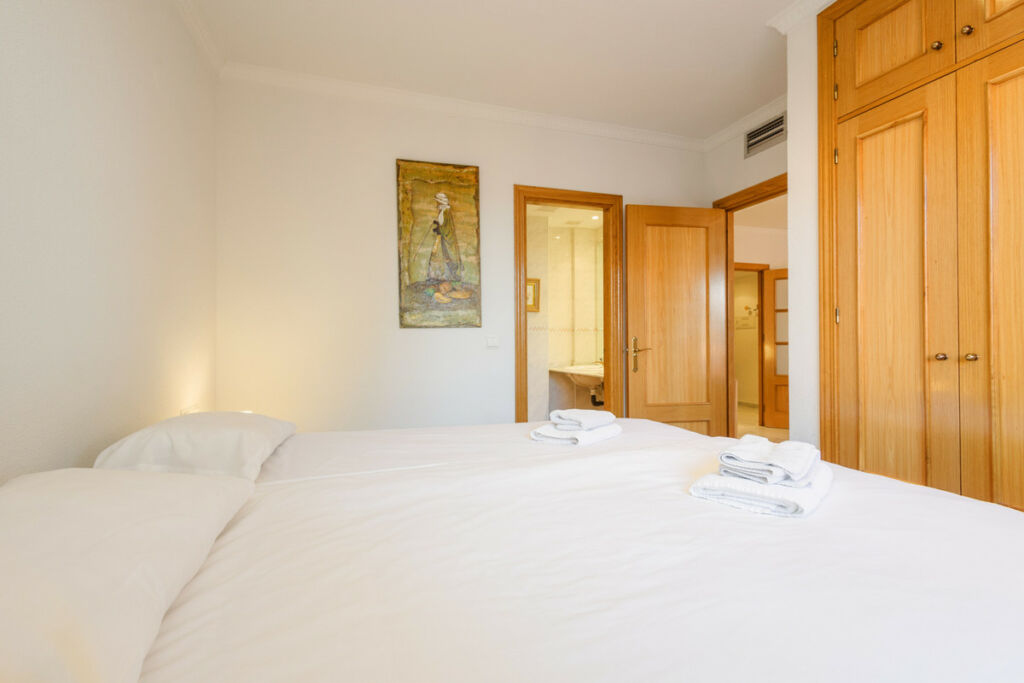 Middle Floor Apartment Costabella Málaga - image 18