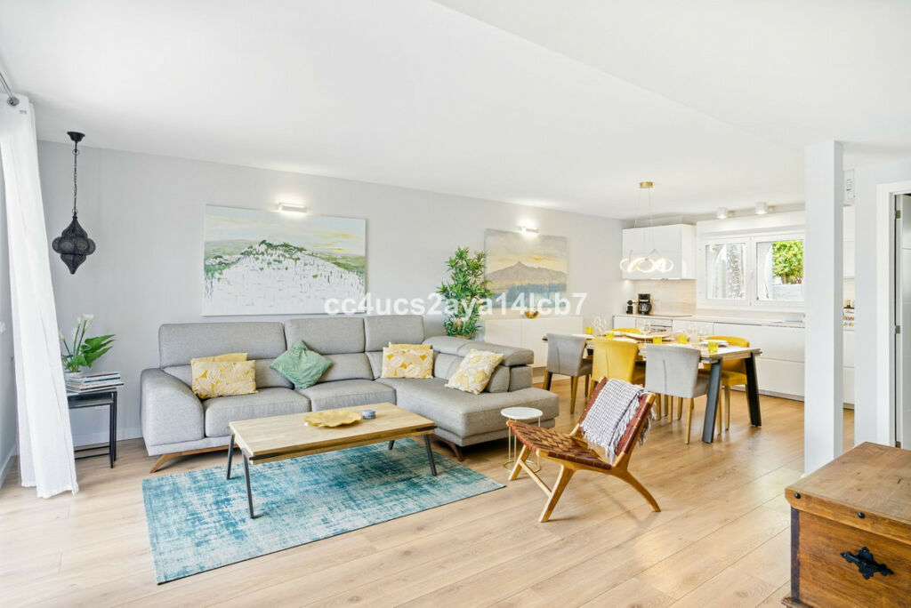 Townhouse Nueva Andalucía Málaga - image 18