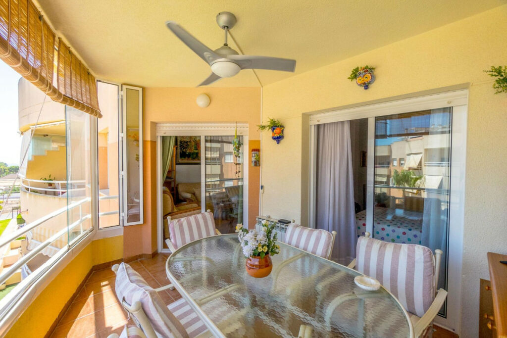 Middle Floor Apartment Campoamor Alicante - image 18