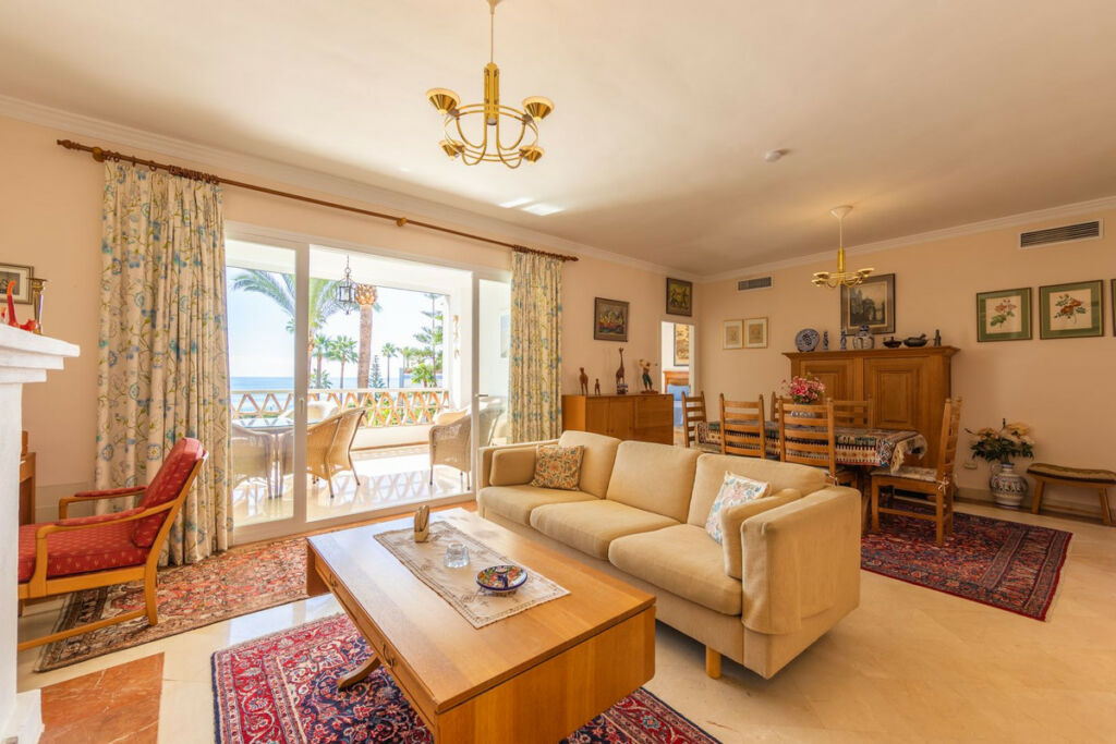 Middle Floor Apartment Casares Playa Málaga - image 18