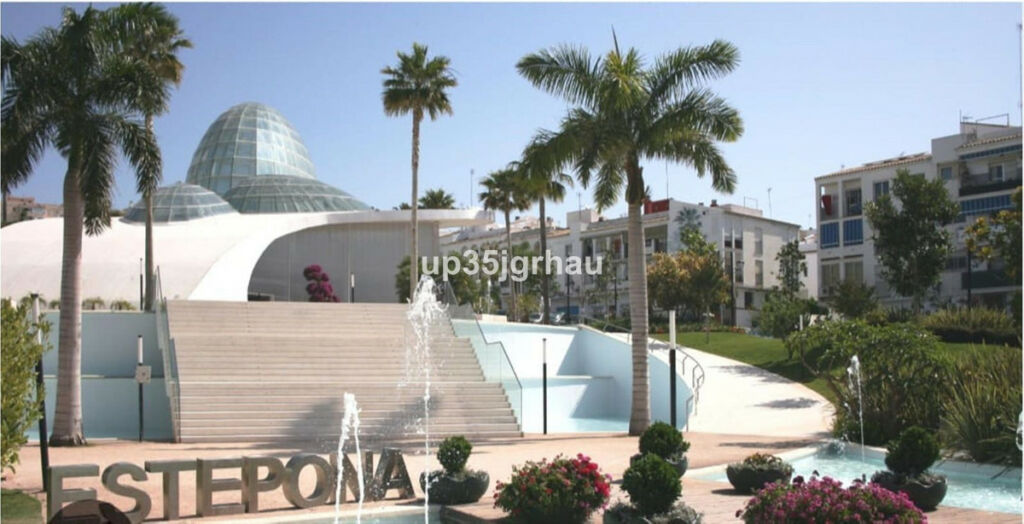 Top Floor Apartment Estepona Málaga - image 17