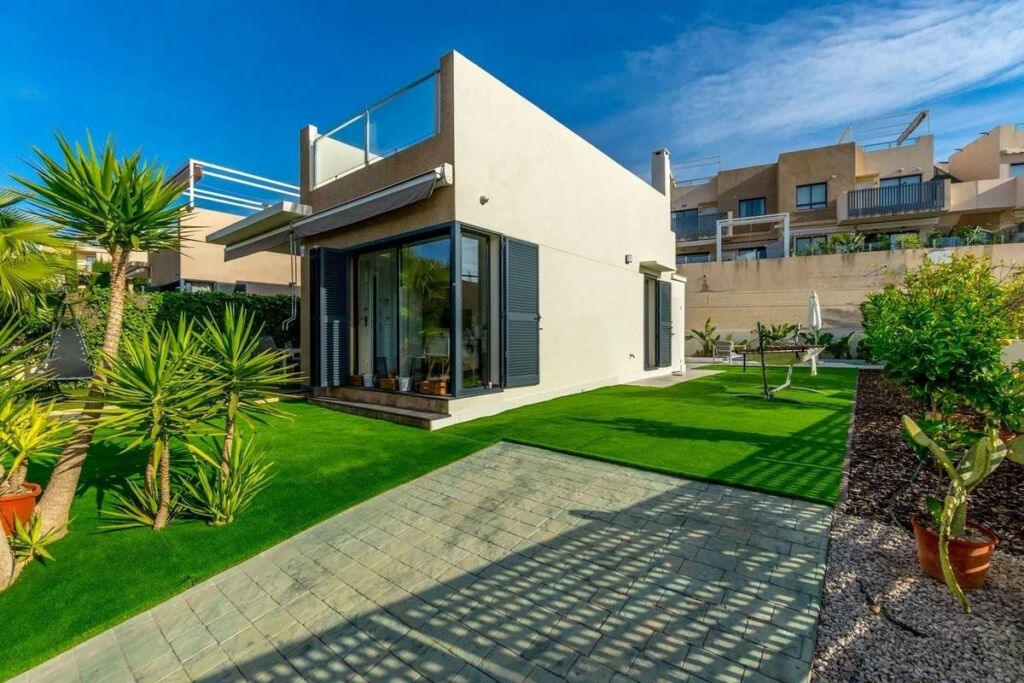Townhouse La Zenia Alicante - image 18