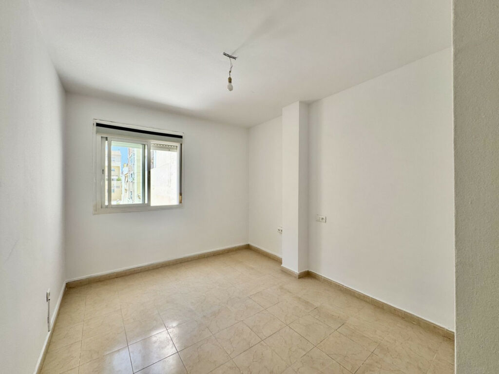 Middle Floor Apartment Las Lagunas Málaga - image 18