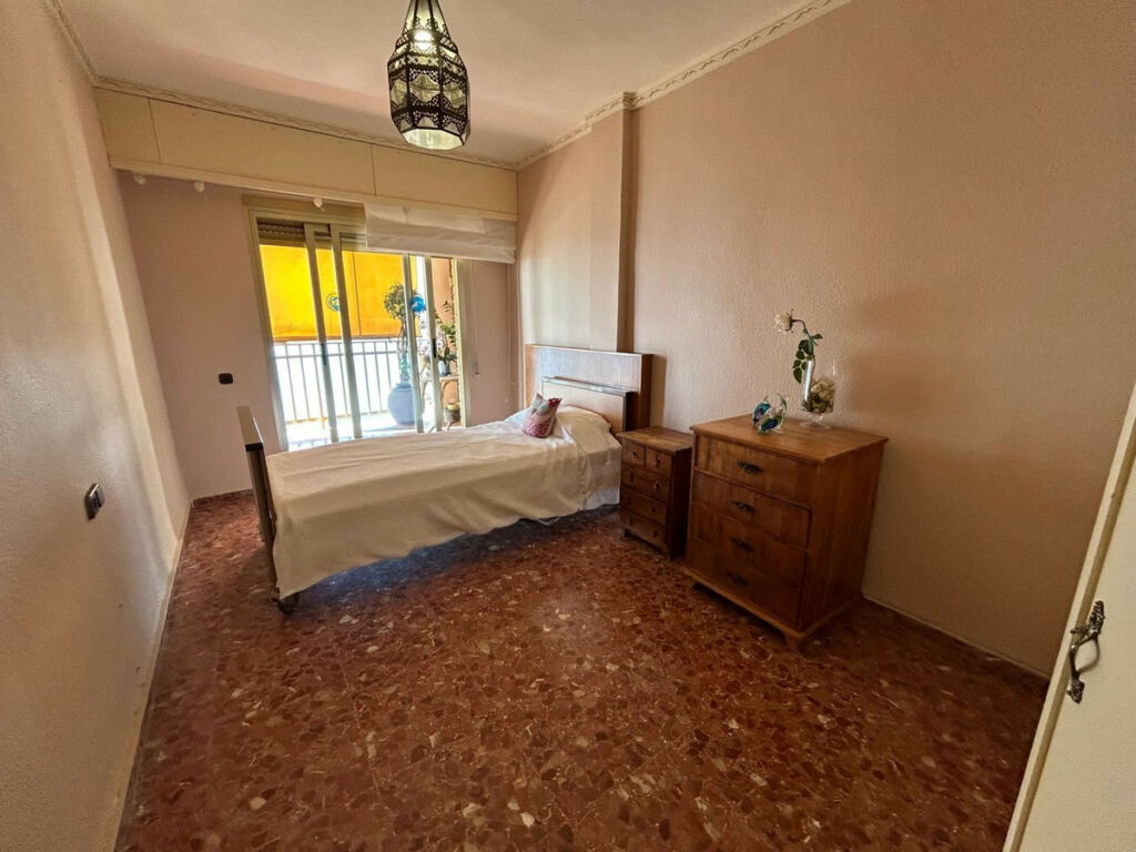 Middle Floor Apartment Torrevieja Alicante - image 18