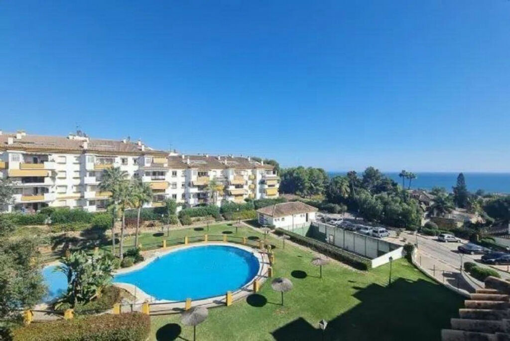 Ground Floor Apartment Nagüeles Málaga - image 18