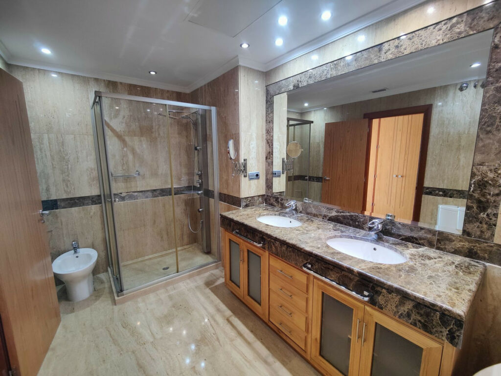 Middle Floor Apartment Marbella Málaga - image 18