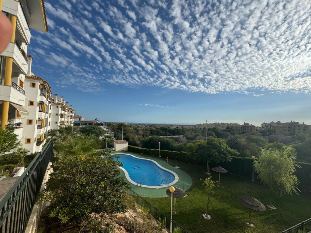 Middle Floor Apartment Villamartin Alicante - image 18