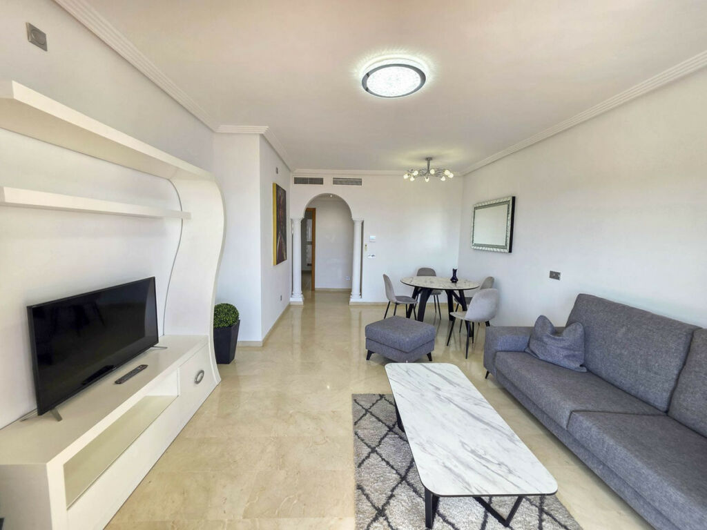 Middle Floor Apartment La Duquesa Málaga - image 18