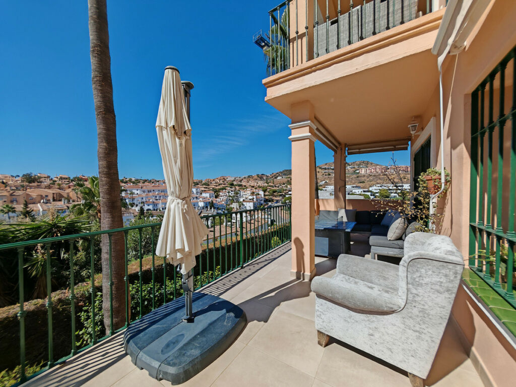 Semi-Detached House Riviera del Sol Málaga - image 18