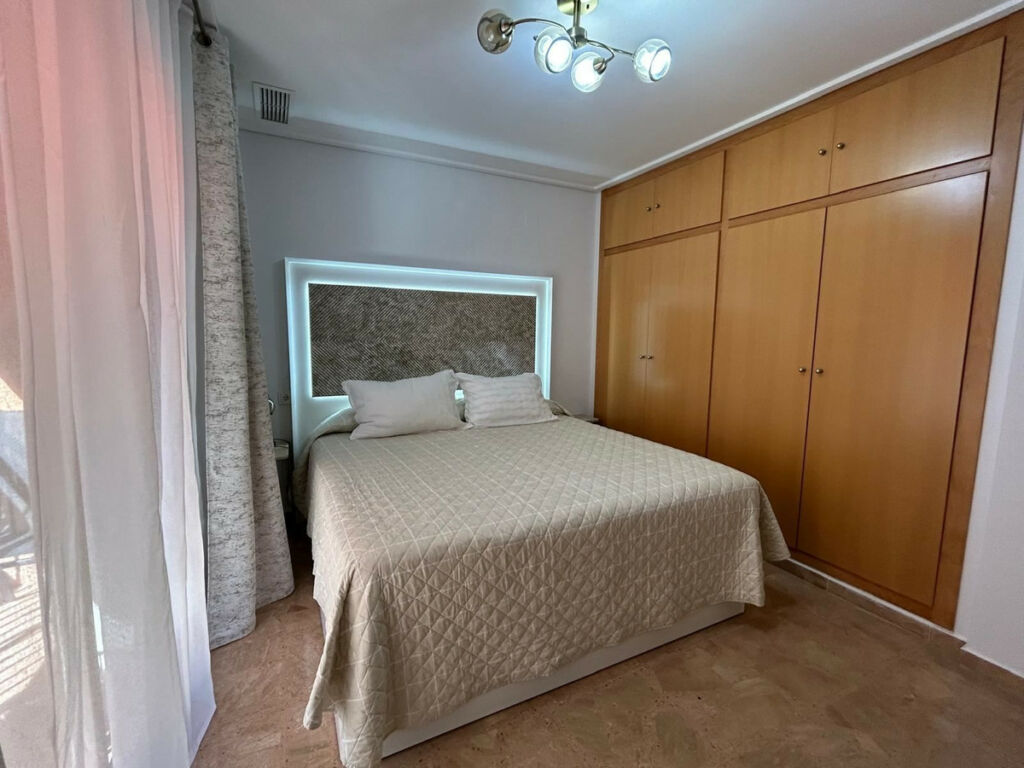 Middle Floor Apartment Alicante City Alicante - image 18