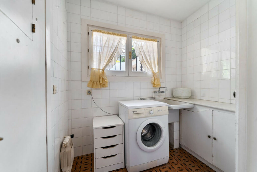 Detached Villa Fuengirola Málaga - image 18