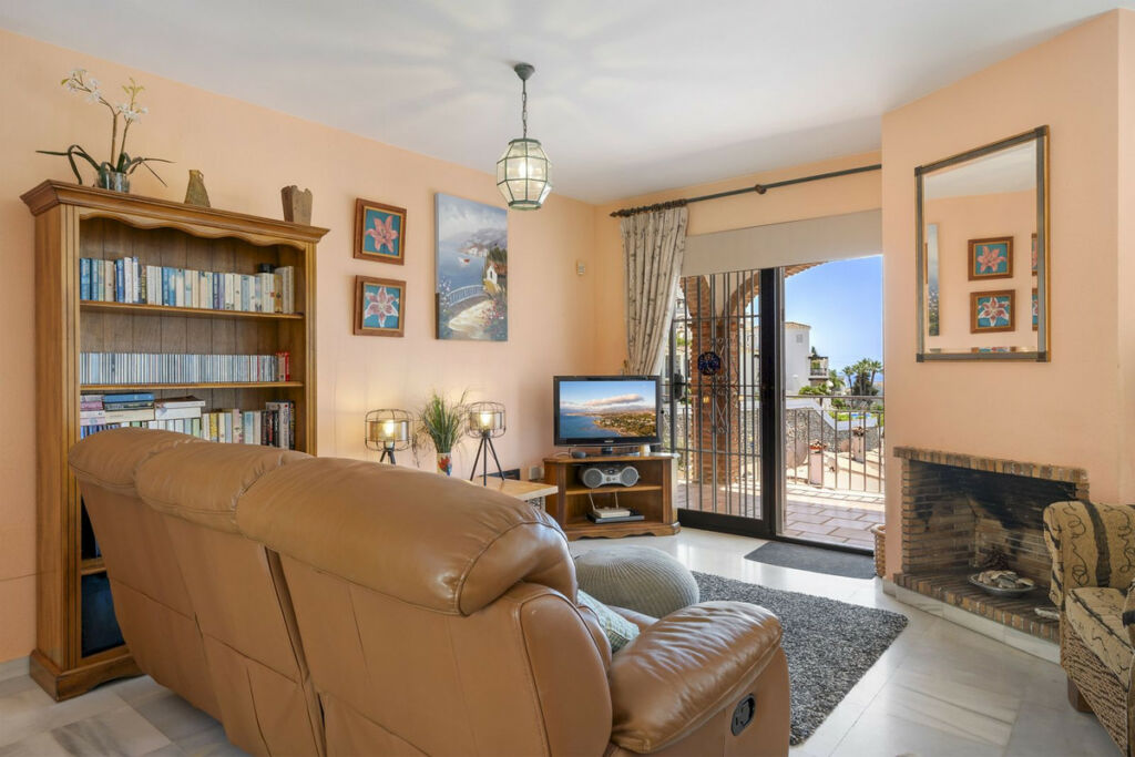 Semi-Detached House Calahonda Málaga - image 18
