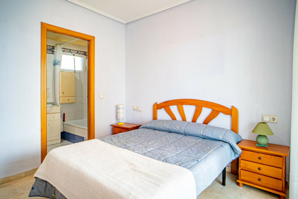 Middle Floor Apartment Benidorm Alicante - image 18